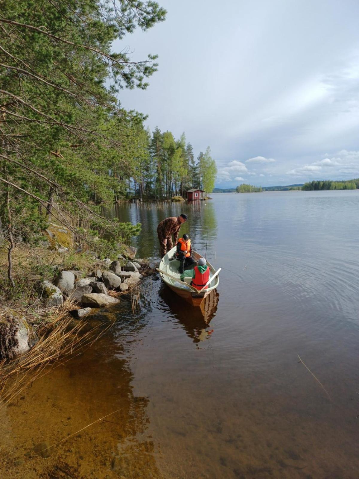 Accommodation And Fishing Vonkale Äänekoski Exteriör bild